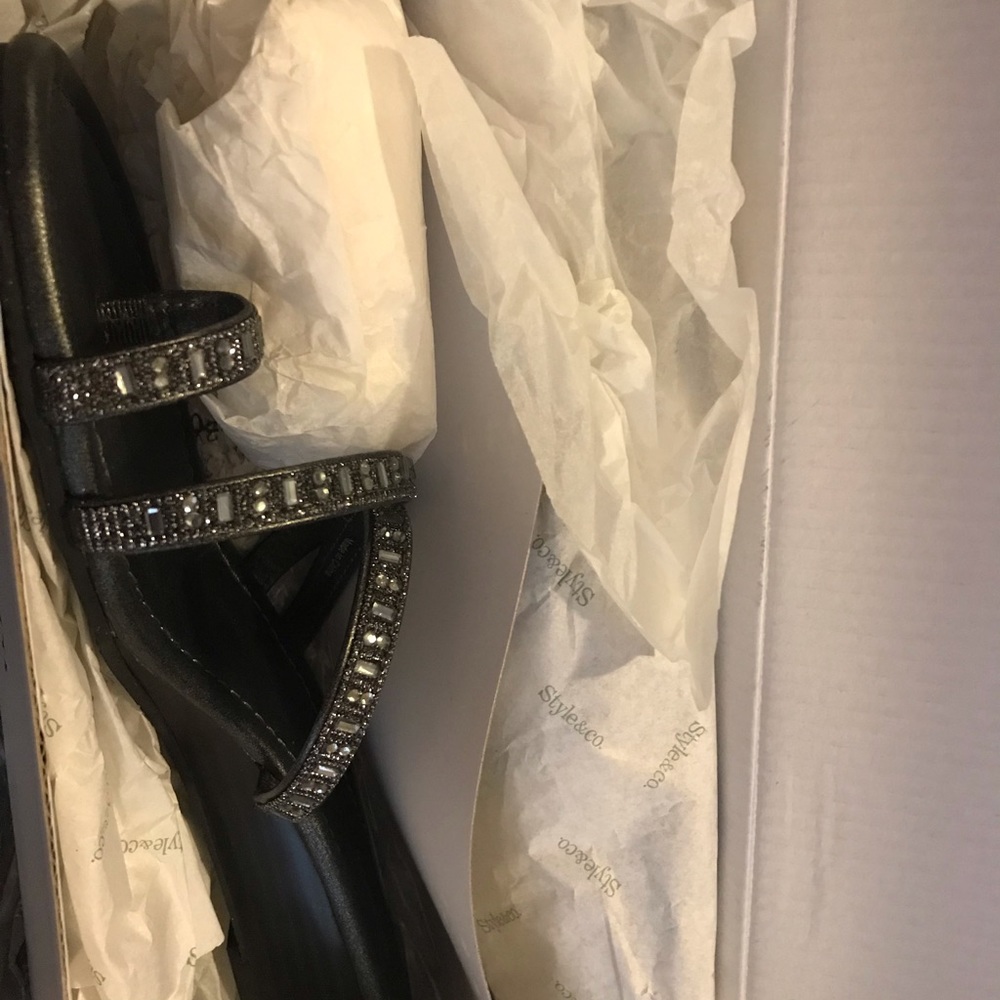 Brand new- Style and co	Sandals 	Slate	Size 9